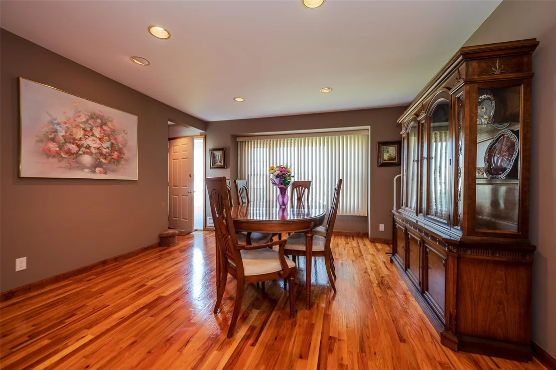 Photo of 1158 Lorraine Drive