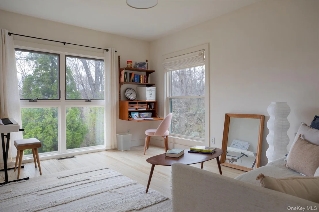 Photo of 21 Private Way