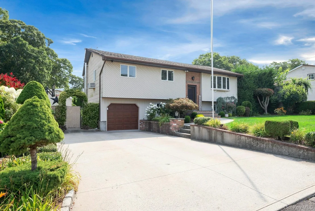 Photo of 9 Urban Drive