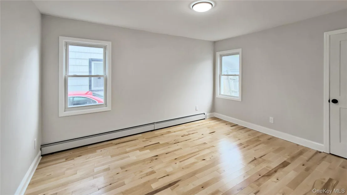 Photo of 138 Windsor Parkway