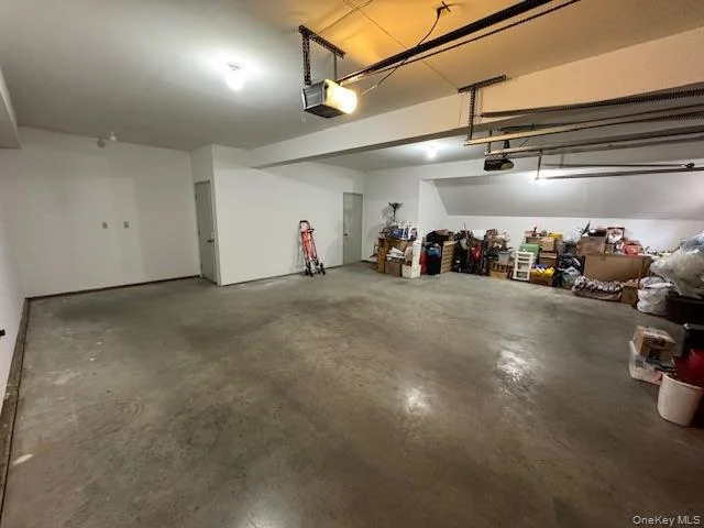 Photo of 138 Round Hill Road
