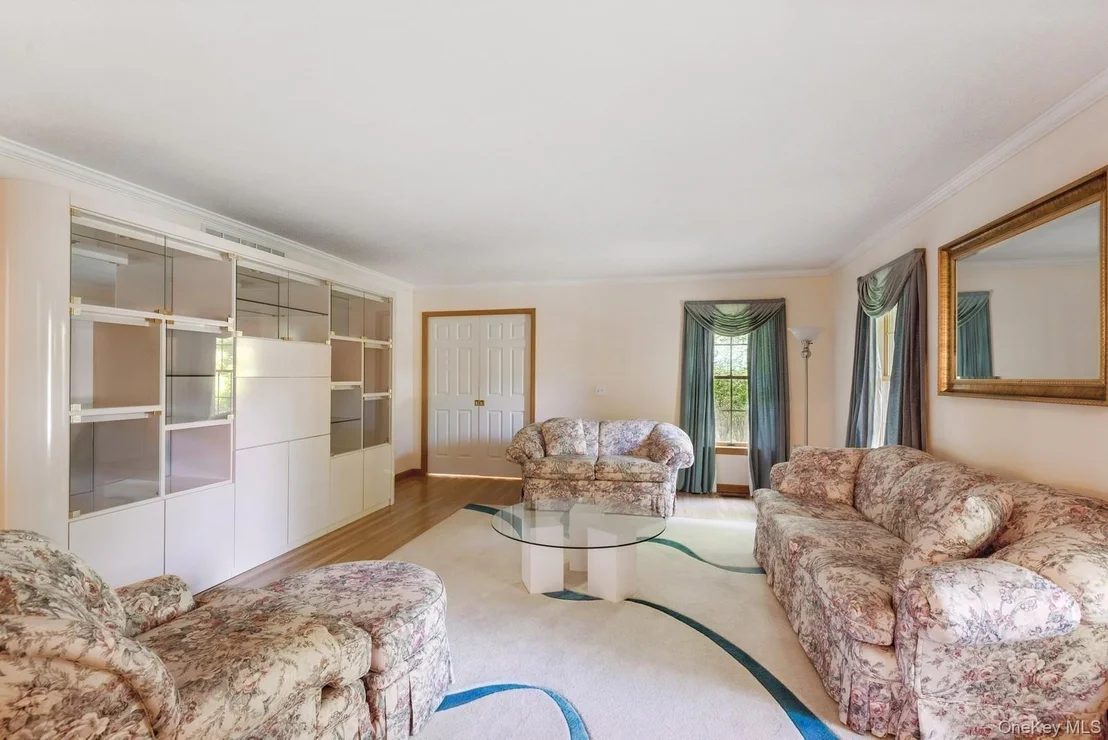 Photo of 4 Springview Court