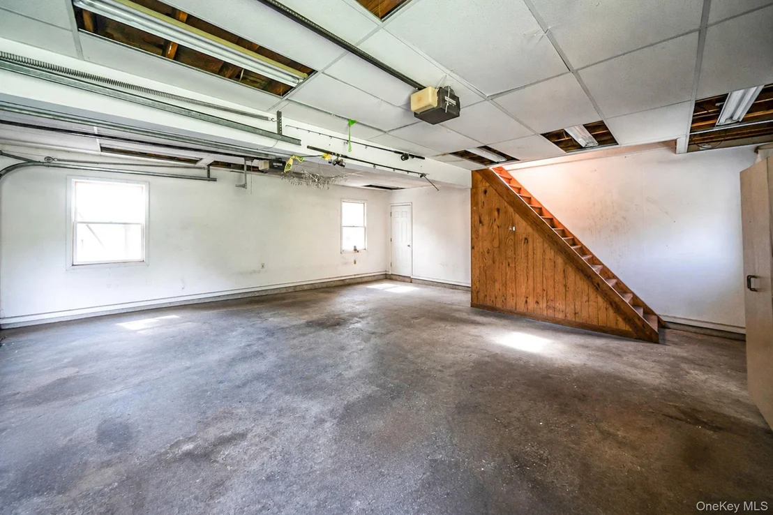 Photo of 489 Carnation Drive