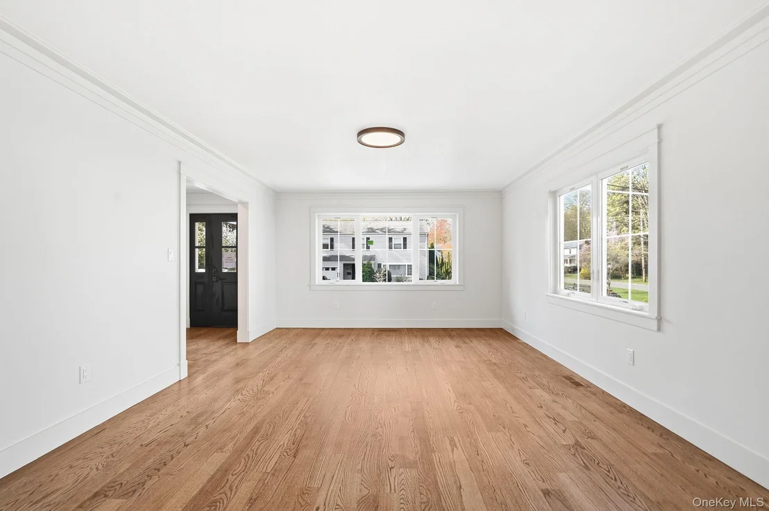 Photo of 54 Lindbergh Avenue