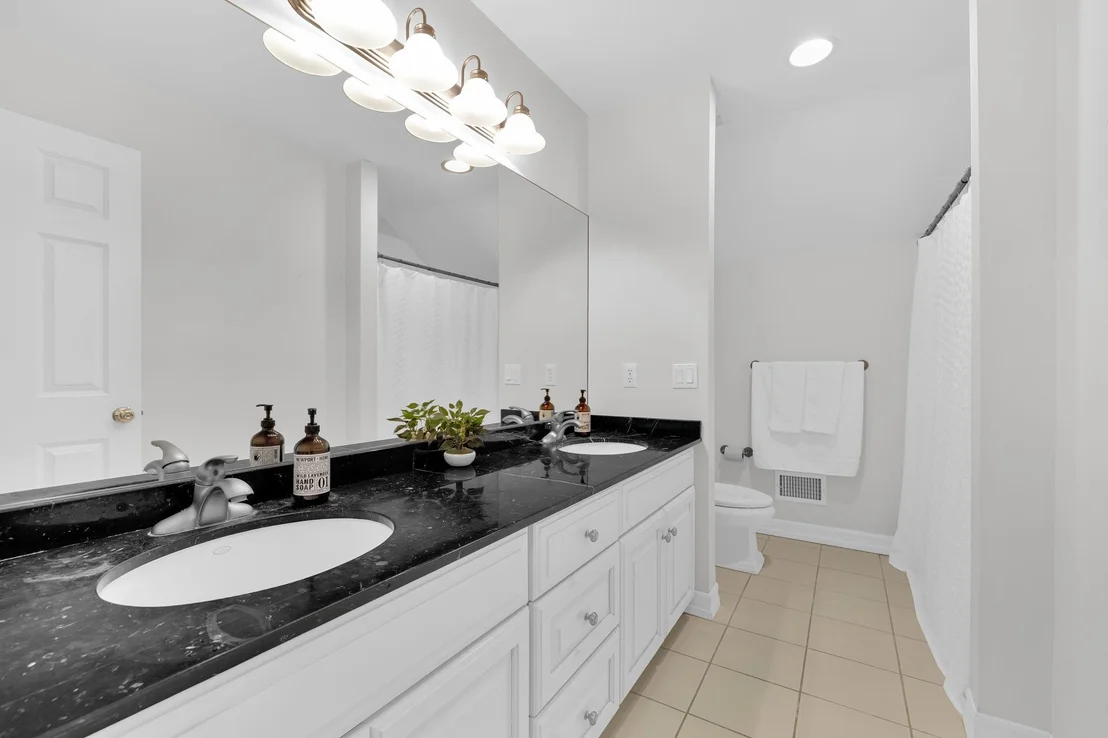 Photo of 10 Fieldstone Drive