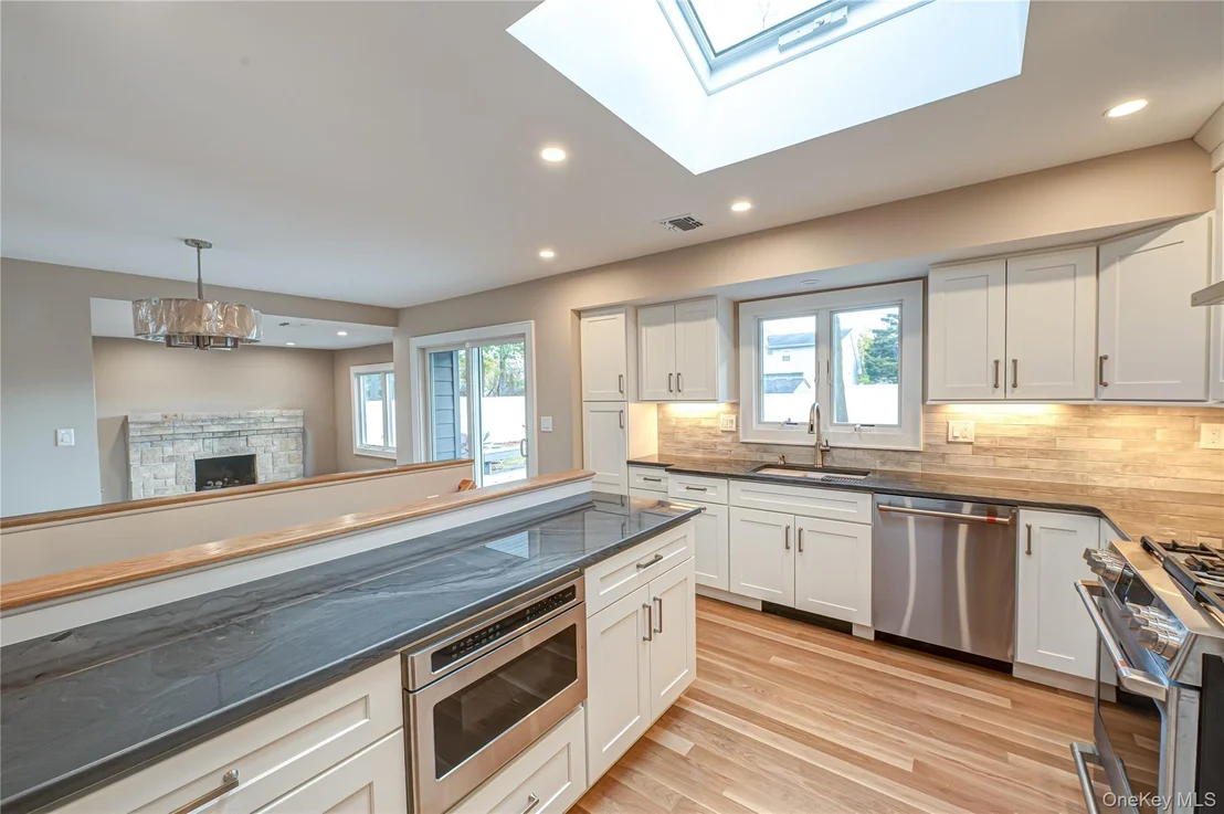 Photo of 31 Boulevard Avenue