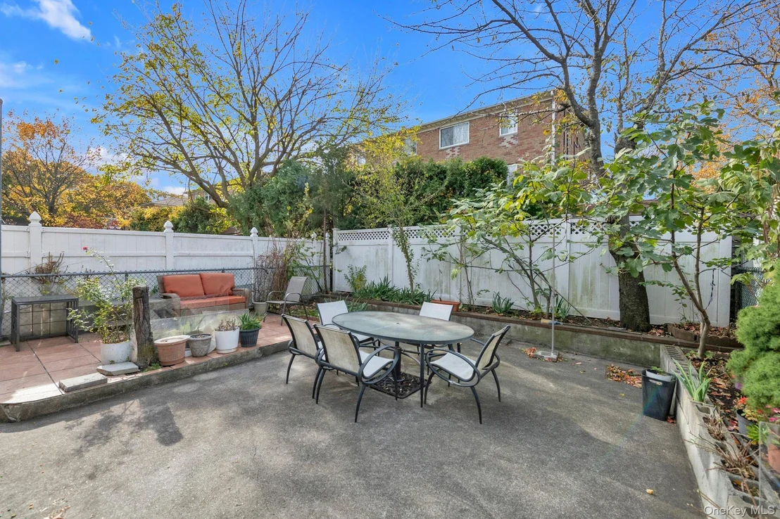 Photo of 2327 Vance Street