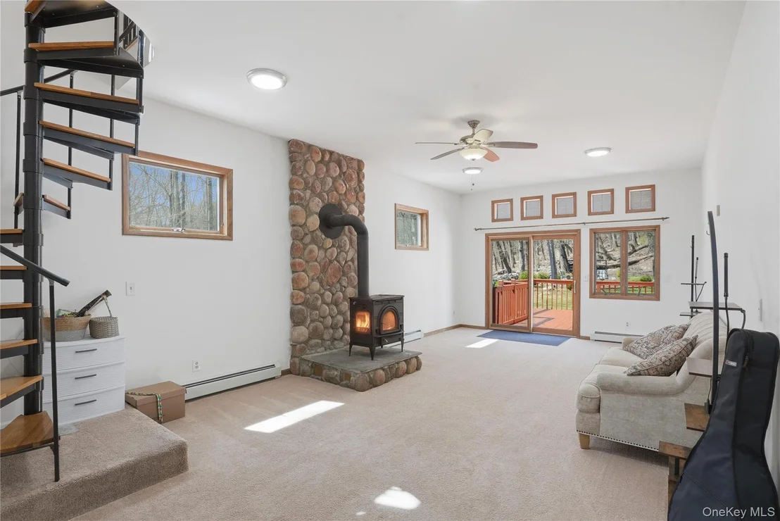 Photo of 9 Rustic Hills Road