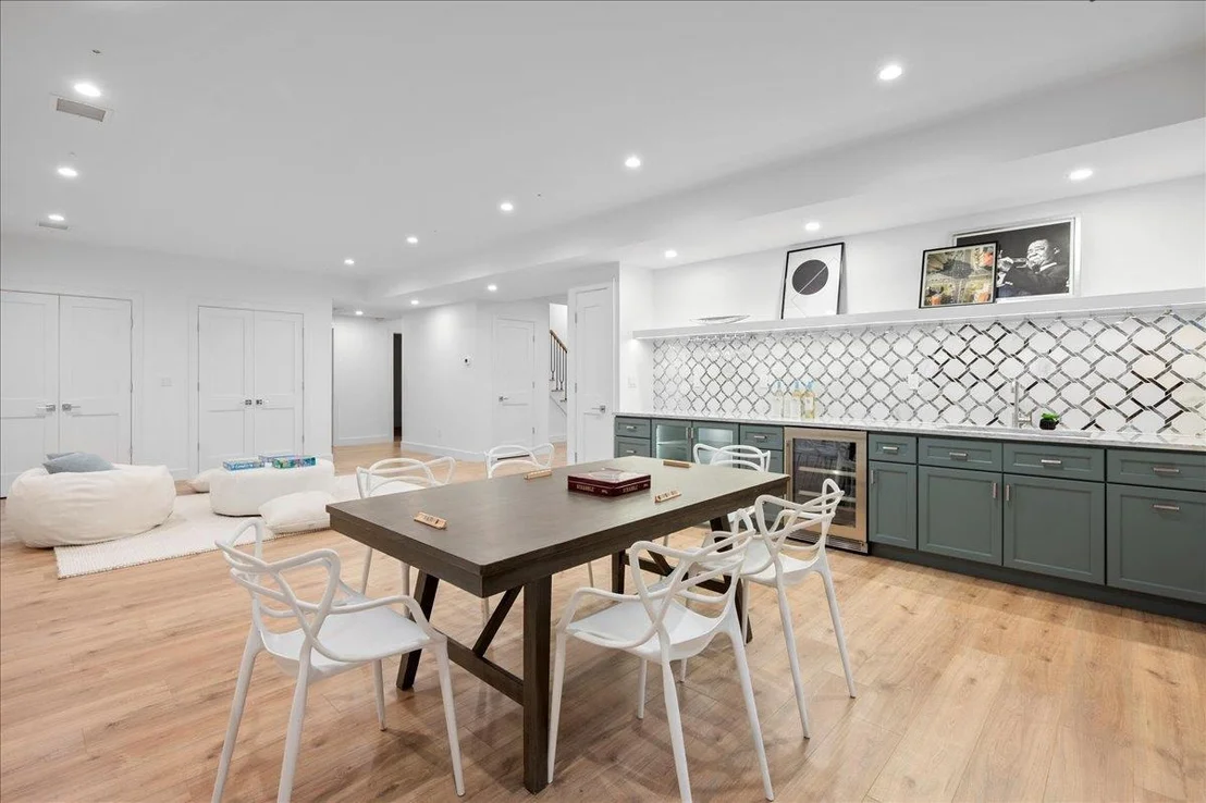 Photo of 12 Fairway Avenue