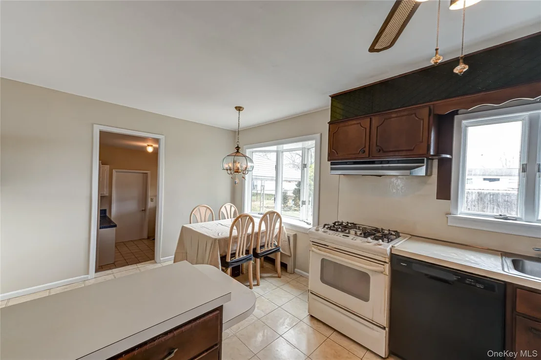 Photo of 855 Pease Lane