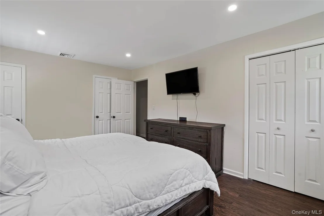 Photo of 11 Kenneth Drive