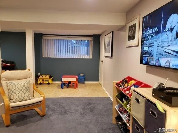 Photo of 6 Hollywood Drive