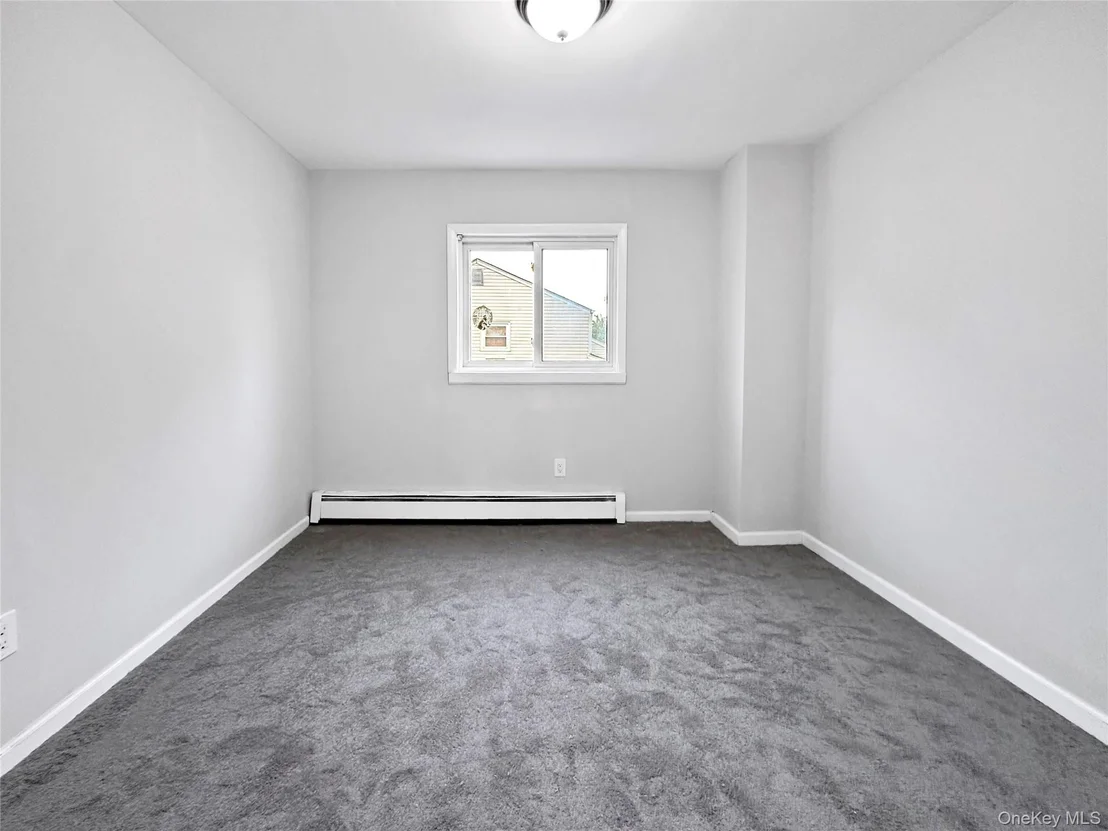 Photo of 19 Leaf Avenue