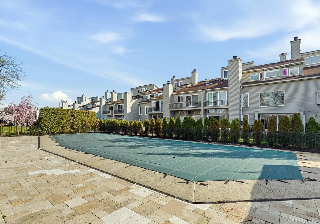 Photo of 35 Waterside Close