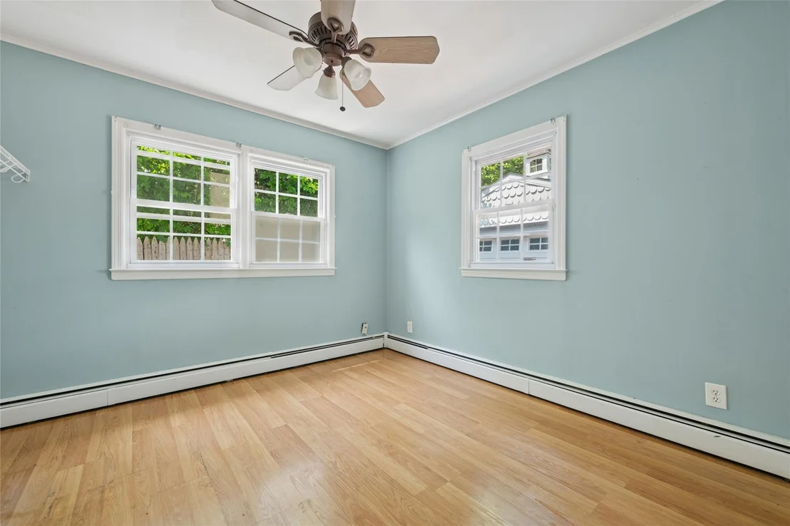 Photo of 15 W Hemlock Street