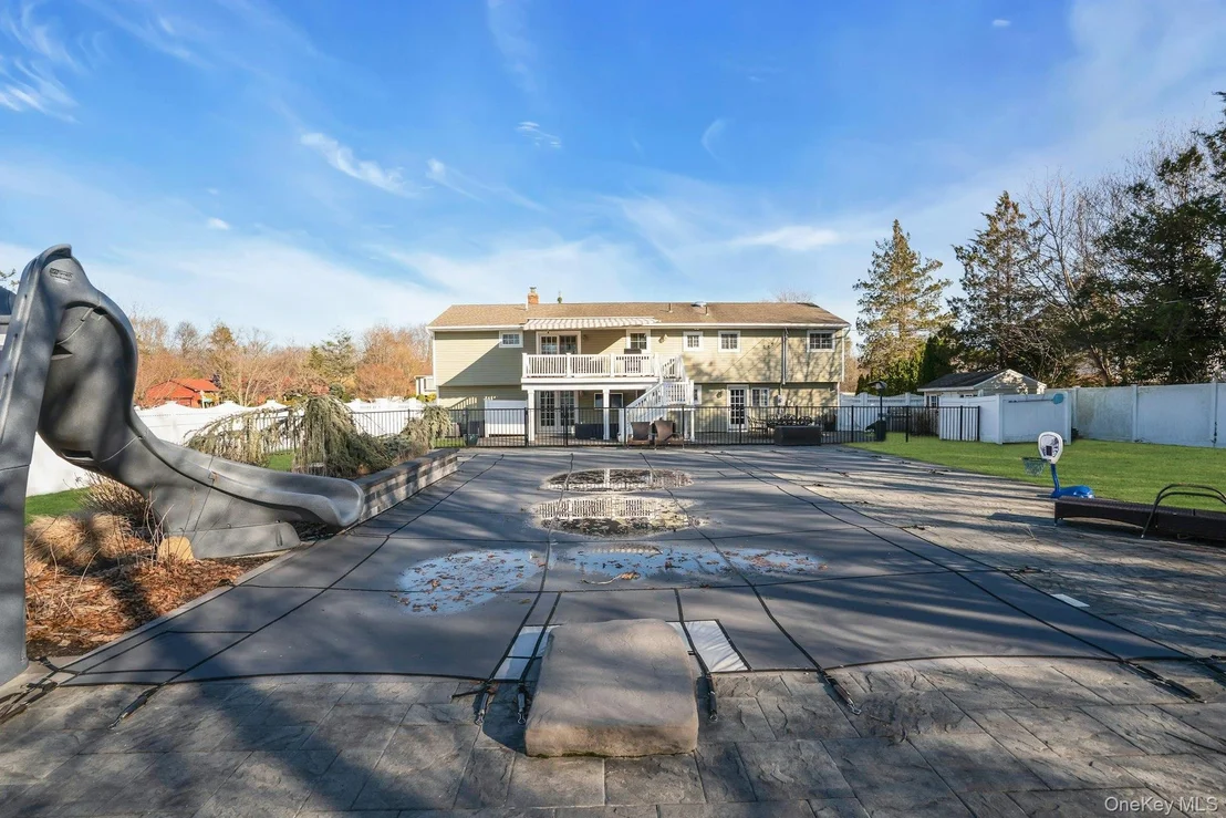 Photo of 108 Hayrick Lane