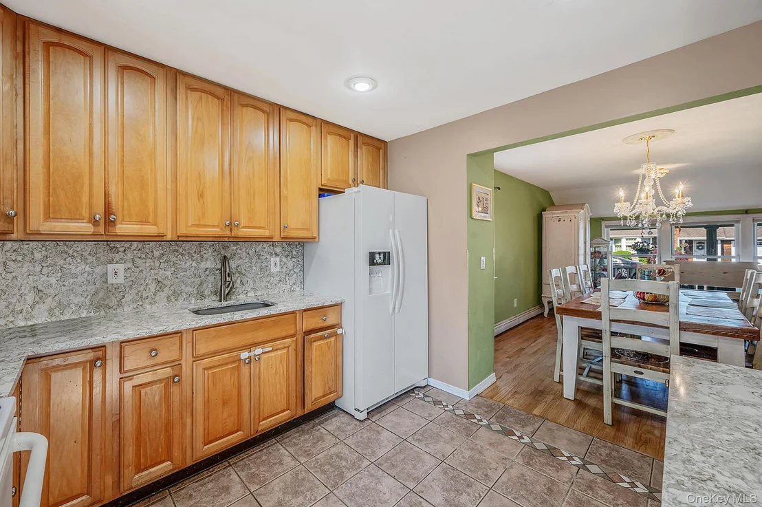 Photo of 61 N Ocean Avenue