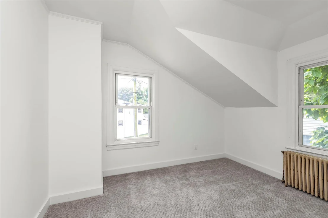 Photo of 45 Lakeview Avenue