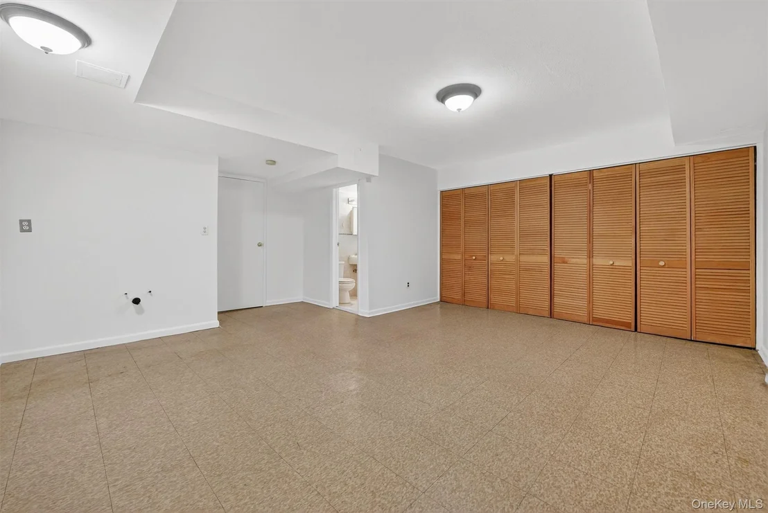 Photo of 1042 Fox Street