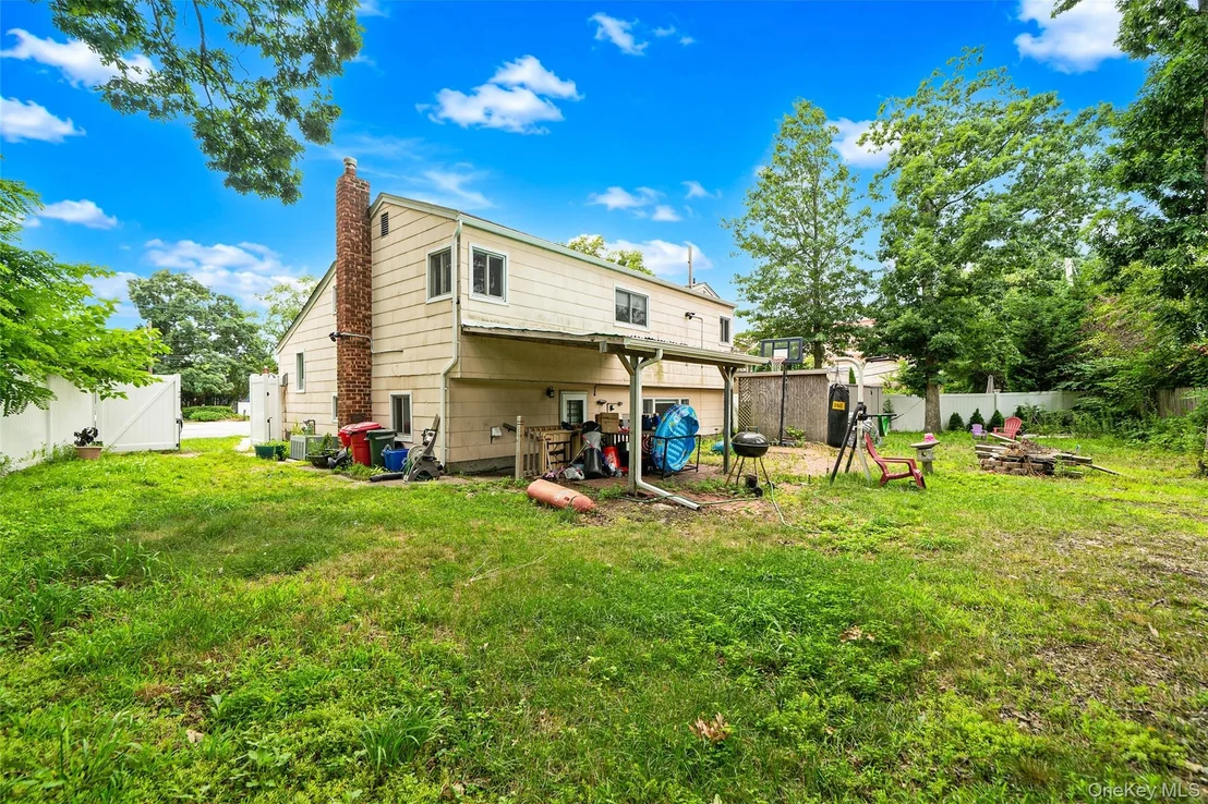 Photo of 2275 Hynes Place