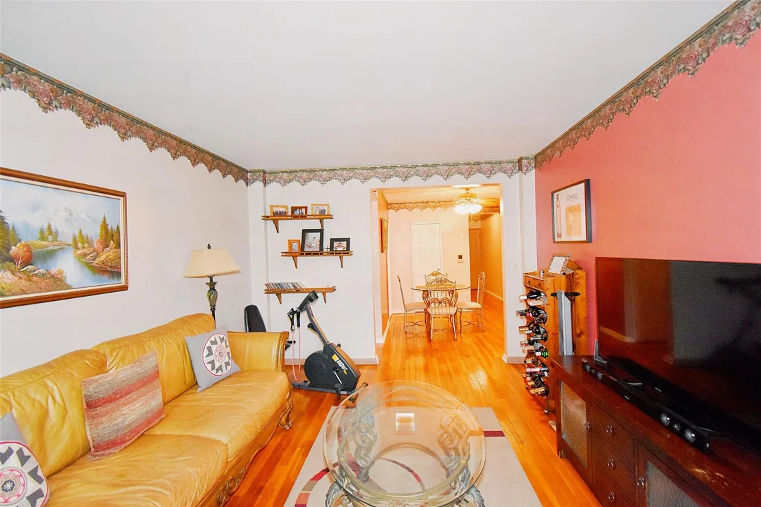 Photo of Unit A53 at 770 Bronx River Road