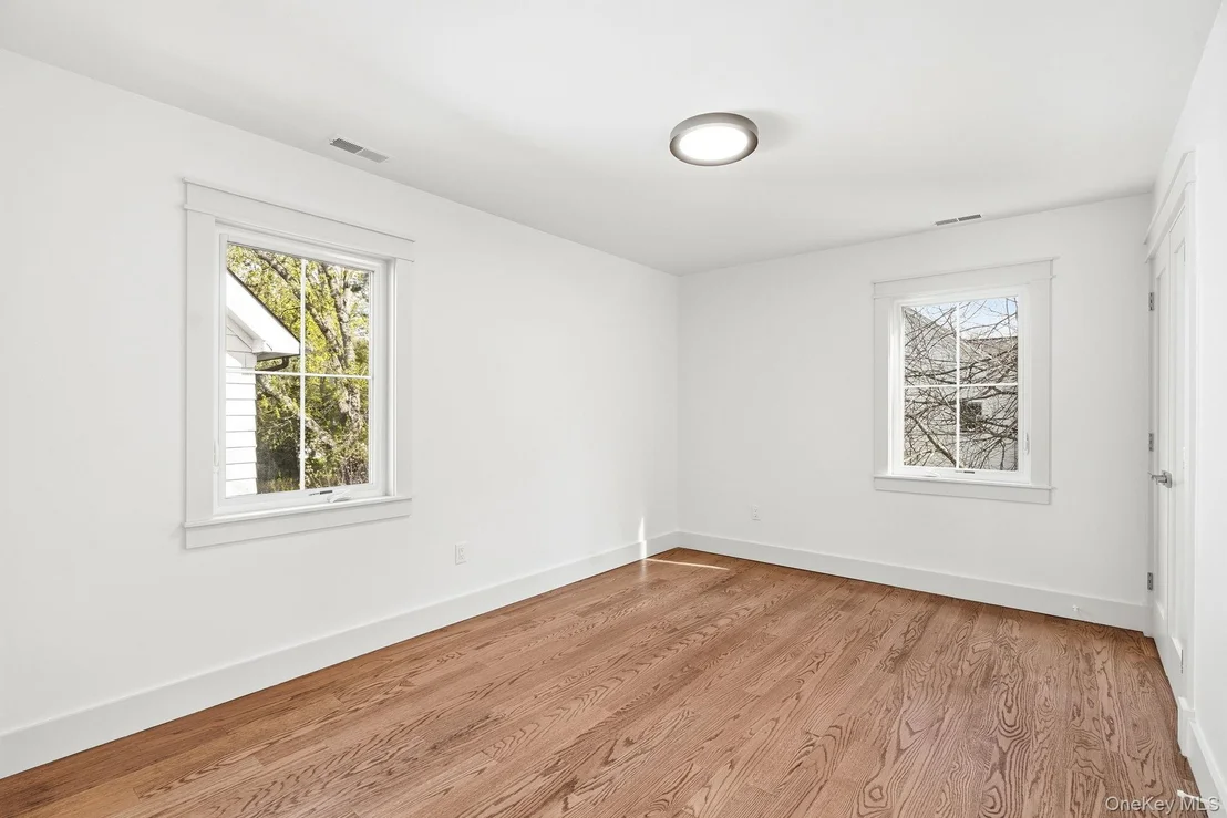 Photo of 54 Lindbergh Avenue