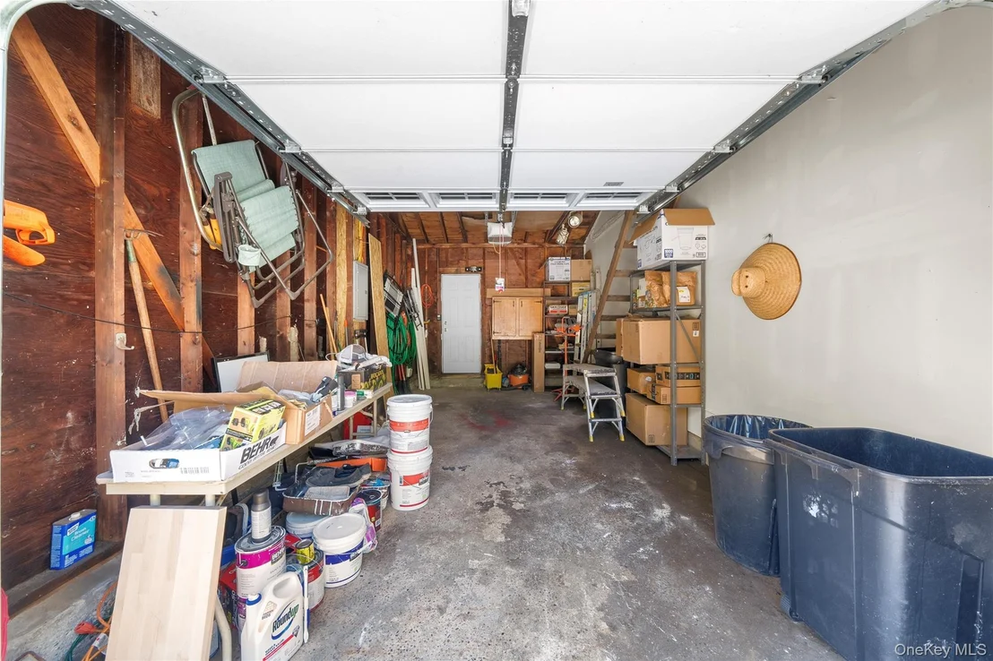 Photo of 98 Paula Boulevard