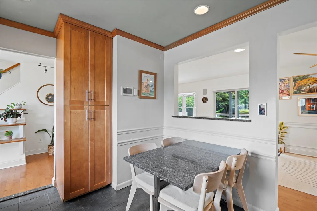 Photo of 10 Lillian Lane