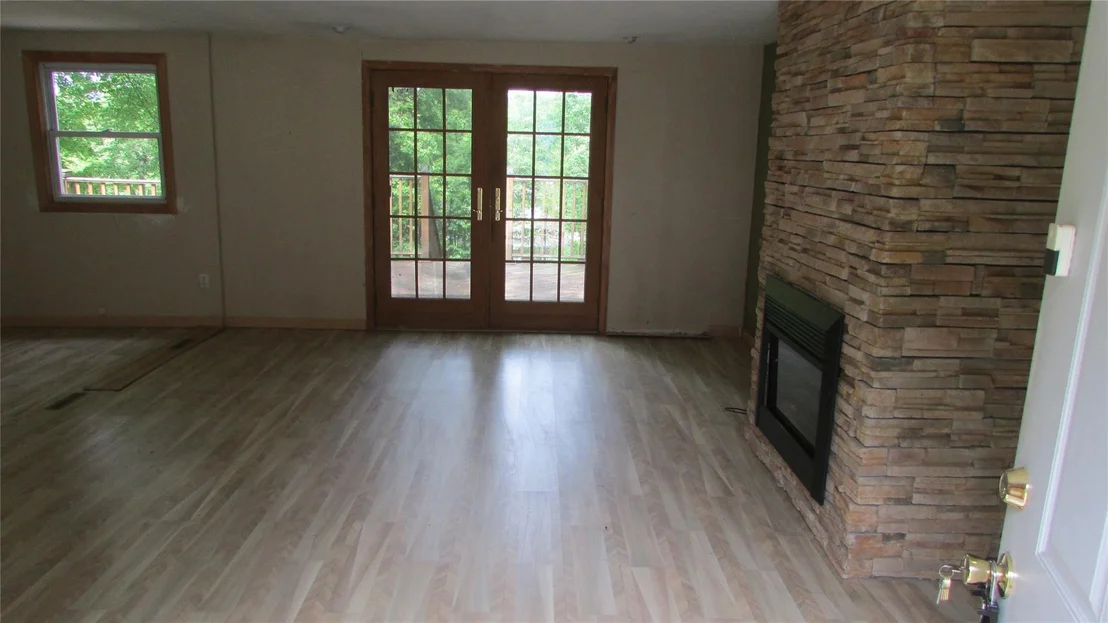 Photo of 231 Lakeview Road