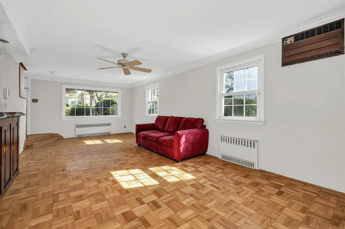 Photo of 62 Henry Avenue