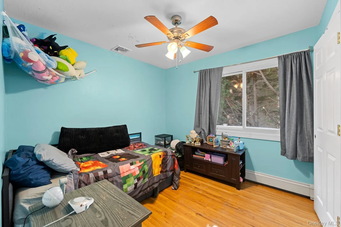 Photo of 30 44th Street