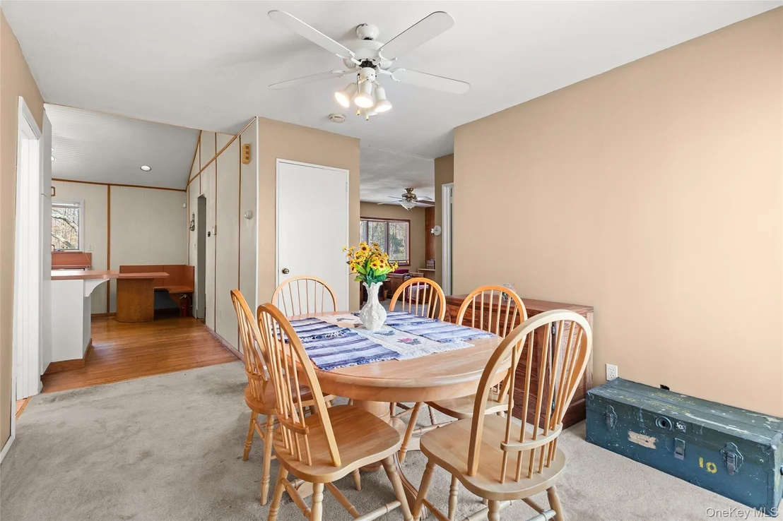 Photo of 1643 Pine Acres Boulevard