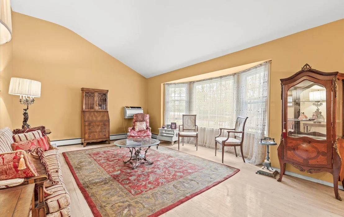 Photo of 18 McLane Drive