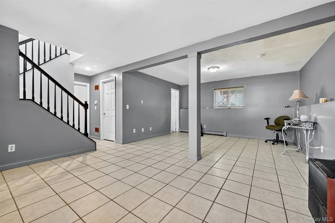 Photo of 1 Windsor Square Drive