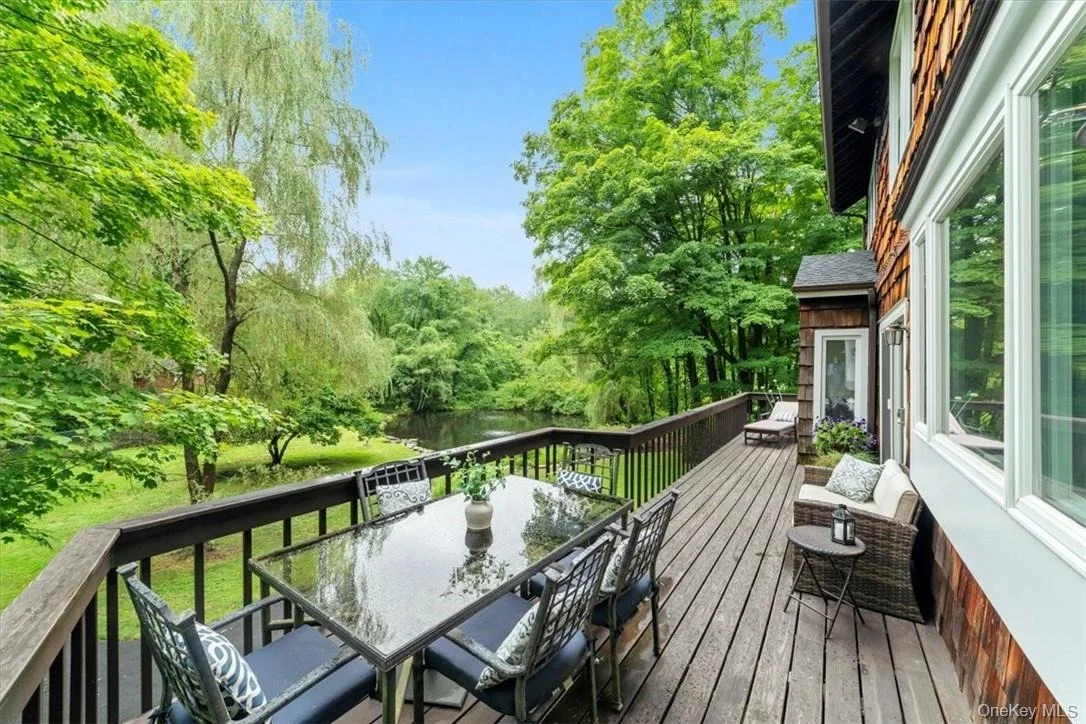 Photo of 28 Inningwood Road