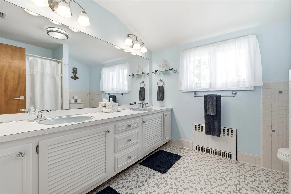 Photo of 107 Lake Shore Drive