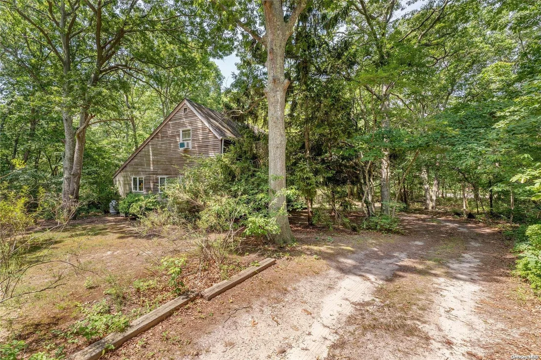 Photo of 101 A Old Riverhead Road