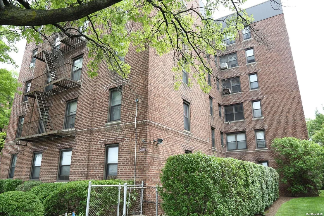 Photo of Unit 3A at 112-25 34 Avenue