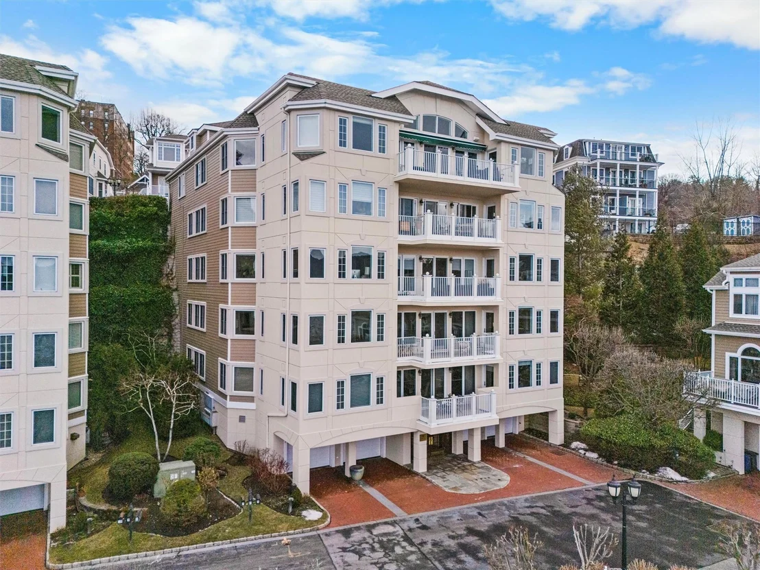 Photo of Unit 6 at 6 Highview Circle