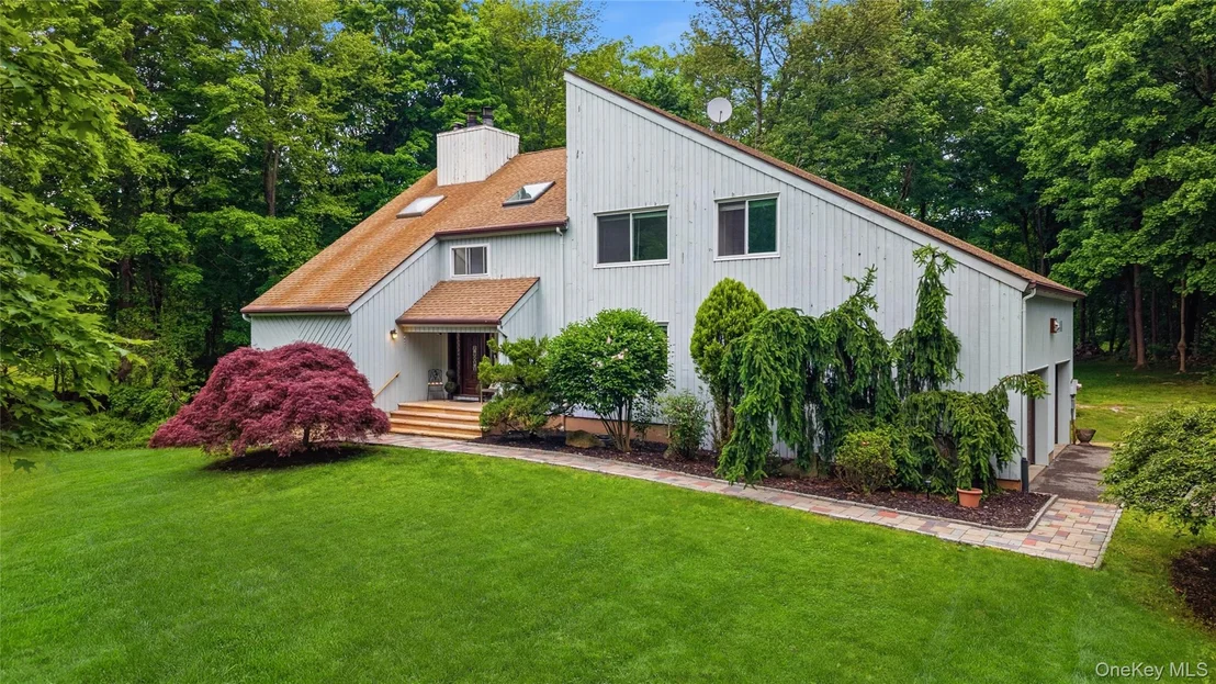 Photo of 65 Cliffside Lane