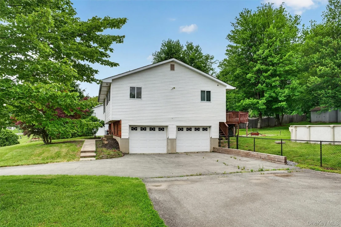 Photo of 76 Maureen Drive
