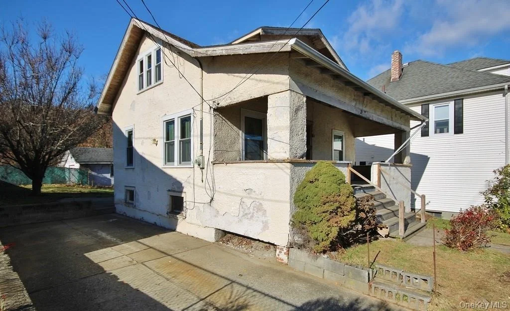 Photo of 662 Highland Avenue