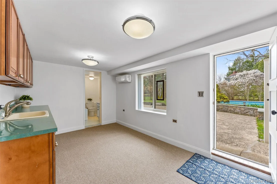 Photo of 10 Cherry Lane