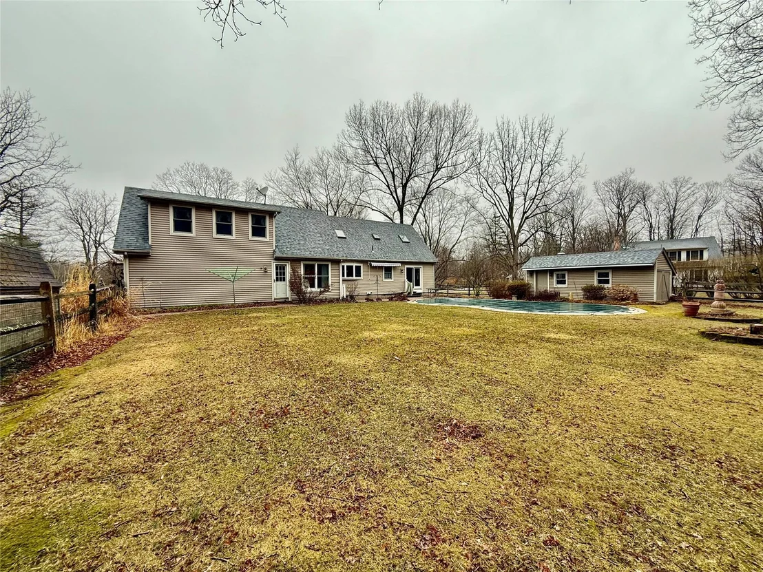 Photo of 7 Willowbrook Lane