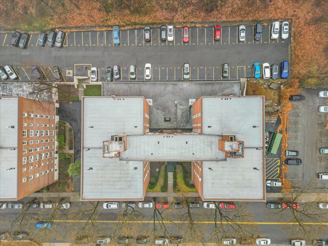 Photo of Unit 2F at 765 Bronx River Road