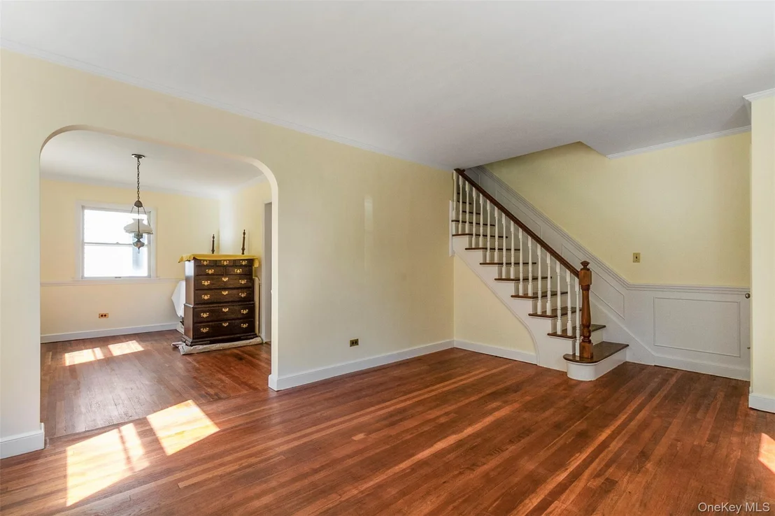 Photo of 15 Davis Avenue