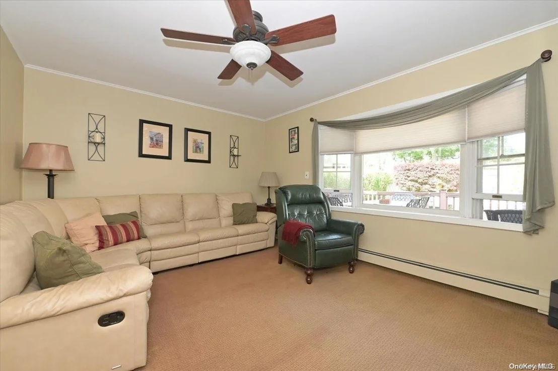 Photo of 876 Mayer Drive