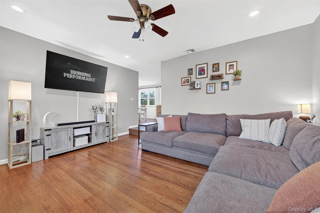 Photo of 8 Ridge Road