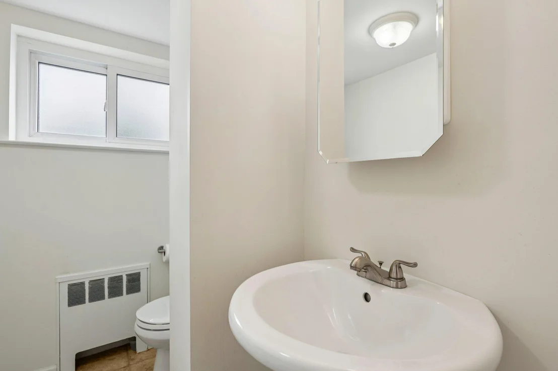 Photo of 904 Woodmere Drive