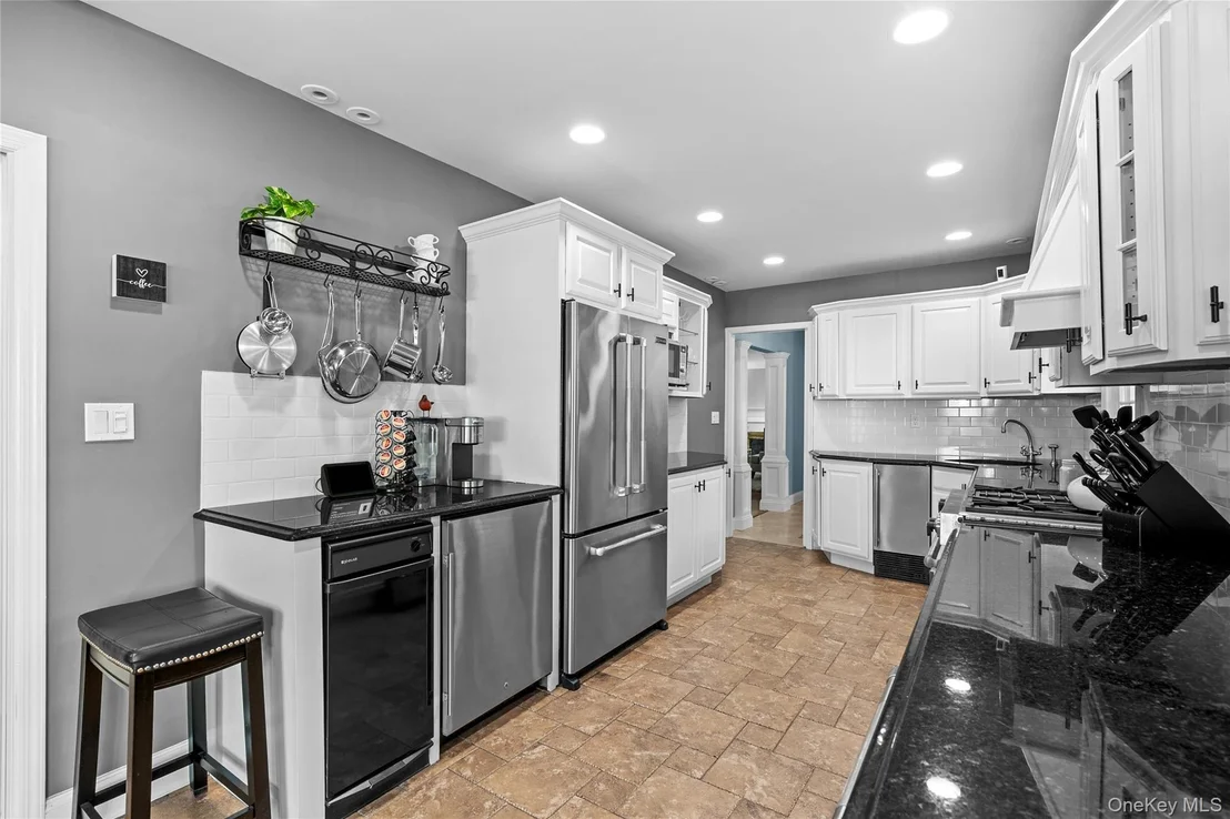 Photo of 156 Cabot Road